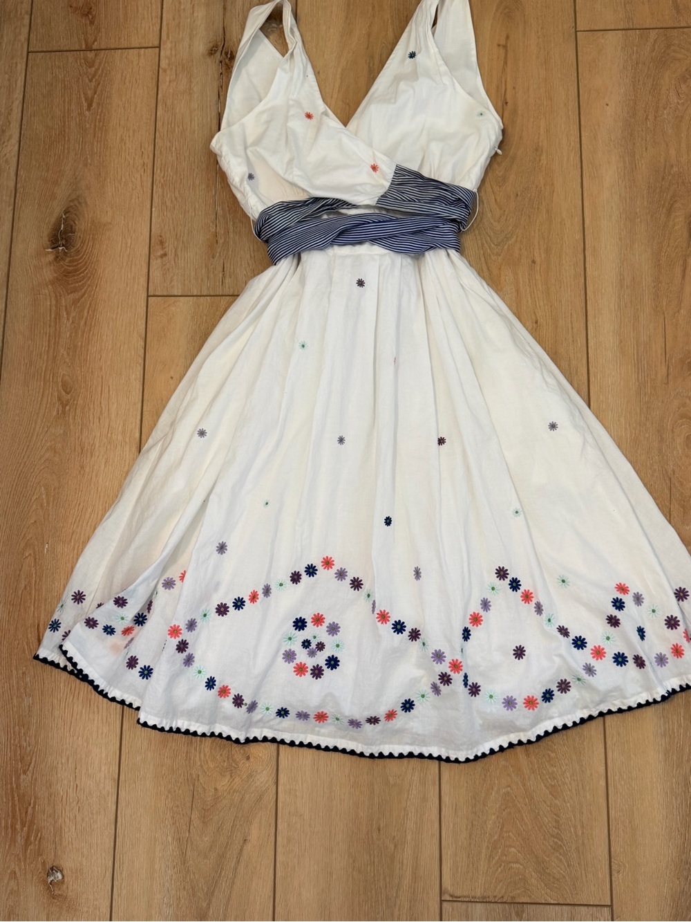 Anthropologie Maeve Embroidered Floral Dress 6 Cottagecore Romantic